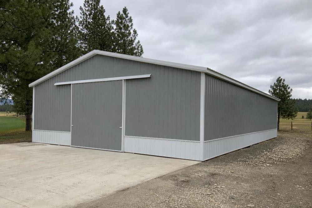 pole barn building near Spokane, WA